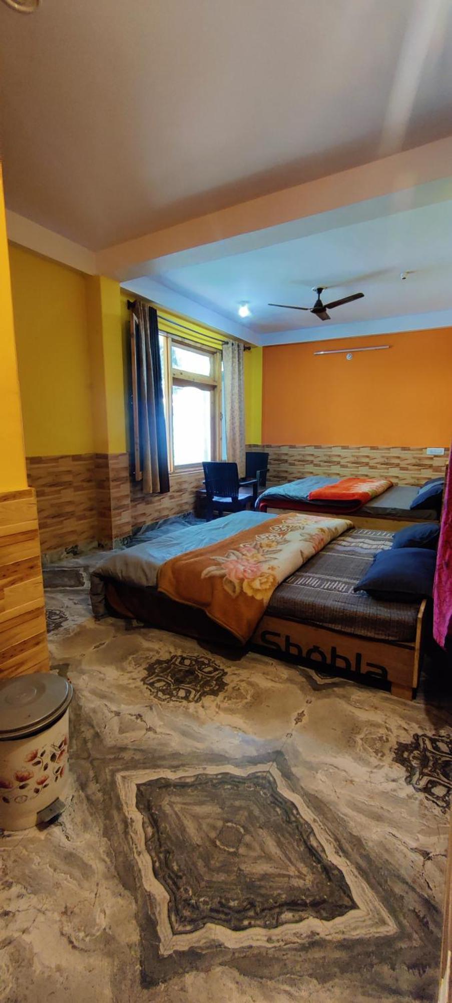 Flipsyde Retreat Hotel Kasol Bagian luar foto