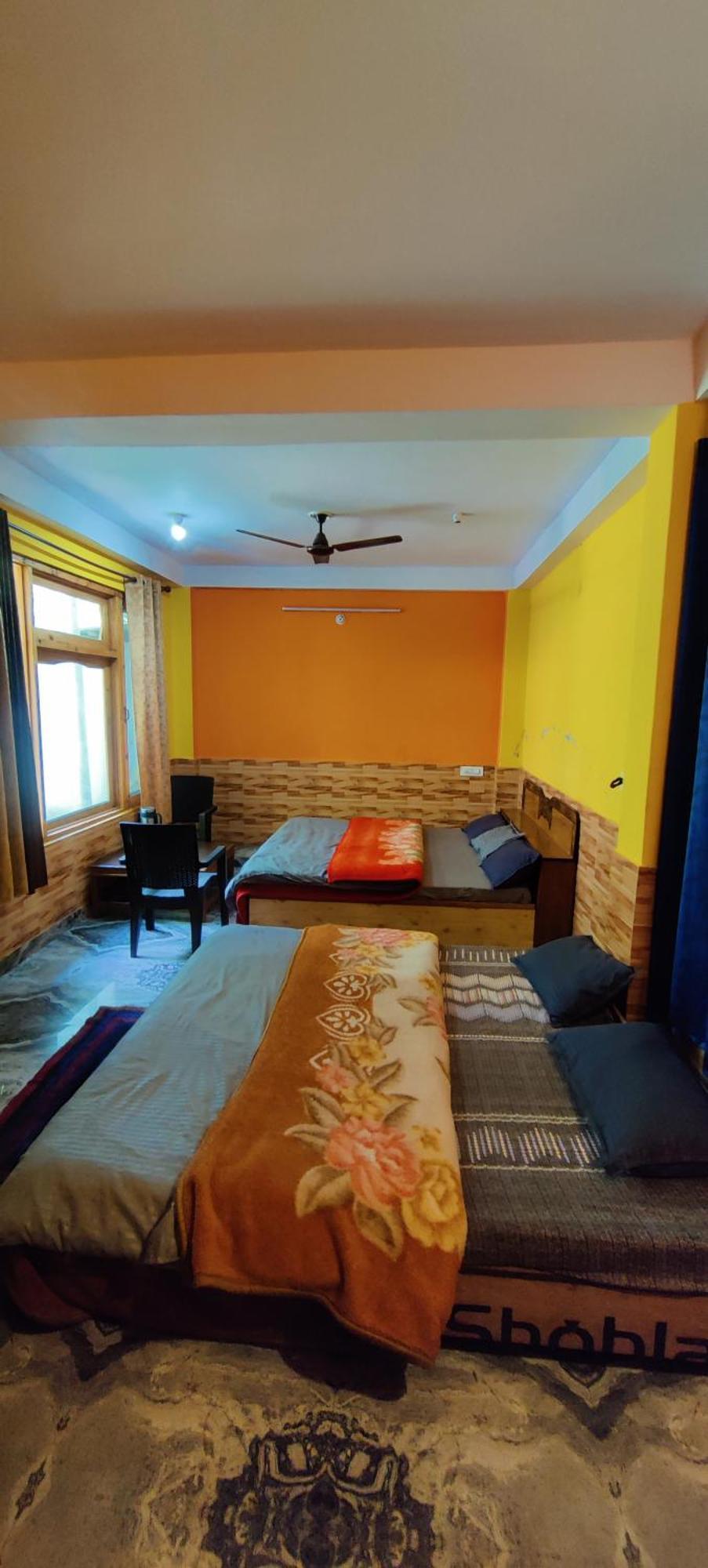 Flipsyde Retreat Hotel Kasol Bagian luar foto