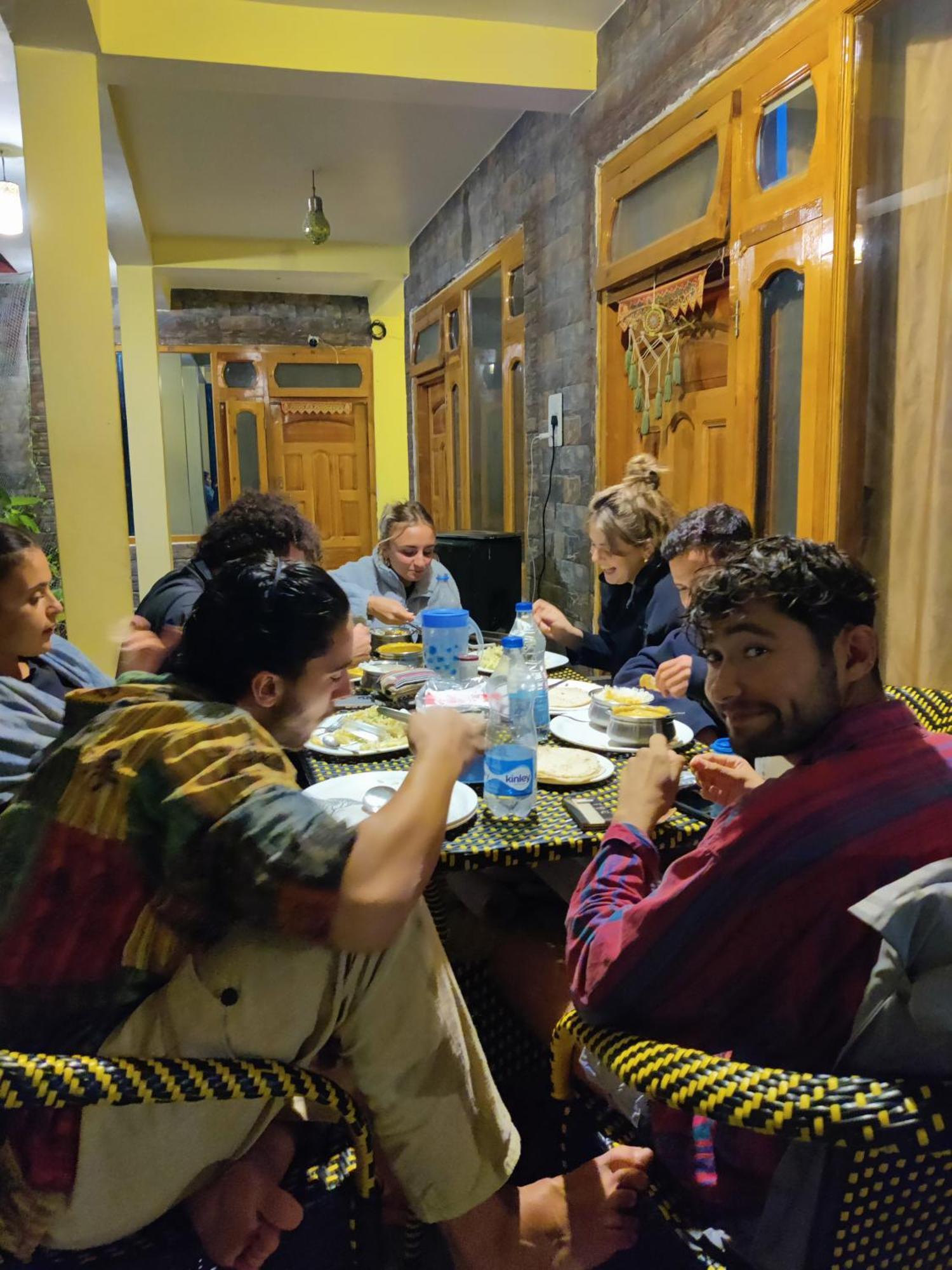 Flipsyde Retreat Hotel Kasol Bagian luar foto