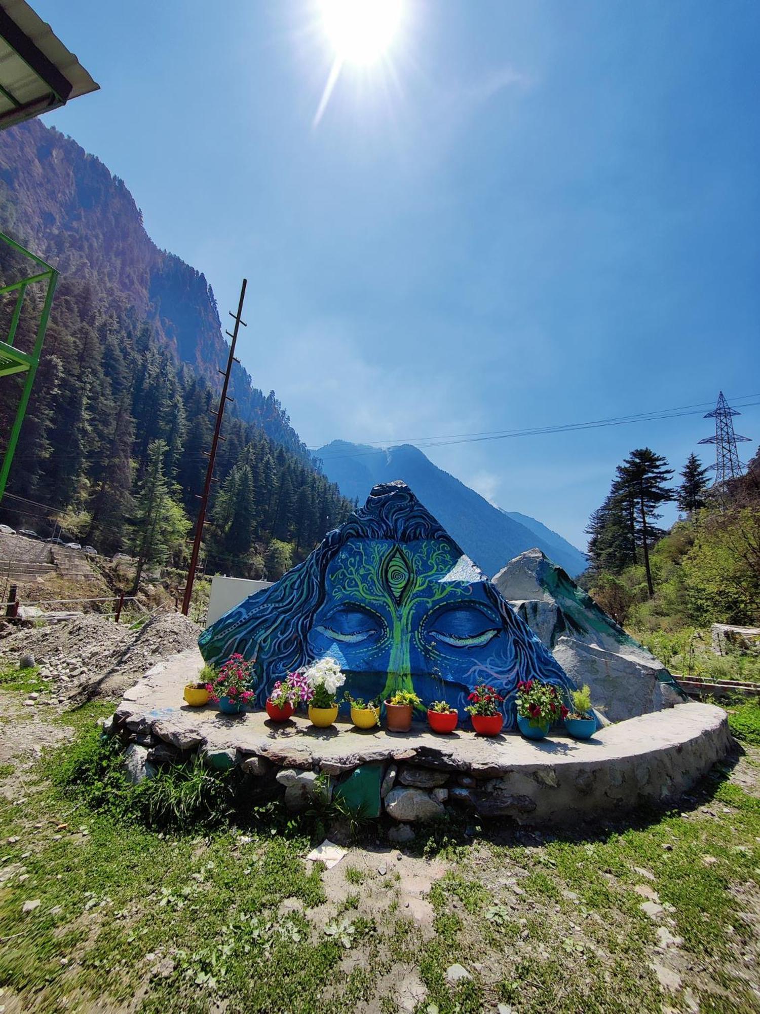 Flipsyde Retreat Hotel Kasol Bagian luar foto