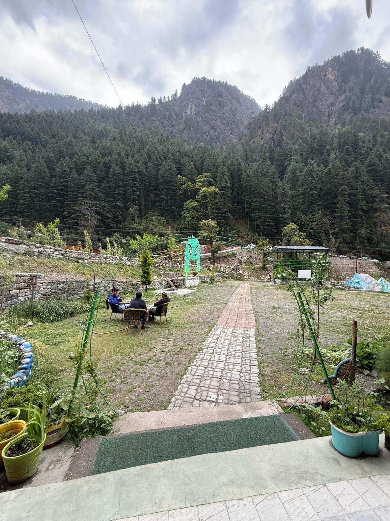 Flipsyde Retreat Hotel Kasol Bagian luar foto